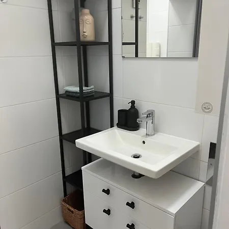 Modernes In Апартаменти *